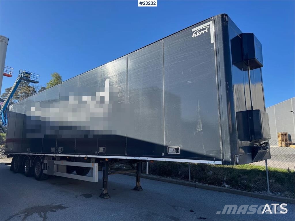 Ekeri box semi-trailer with full side opening and lift نصف مقطورات ذات هيكل صندوقي