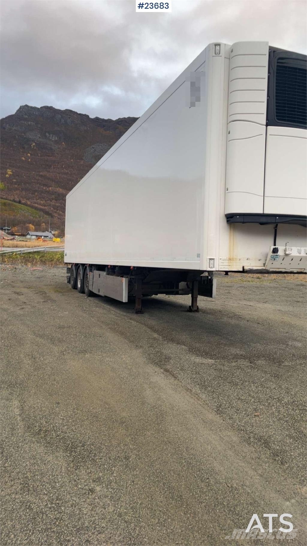 Ekeri T3-K 3 axle closed semi trailer w/ full side openi Tents