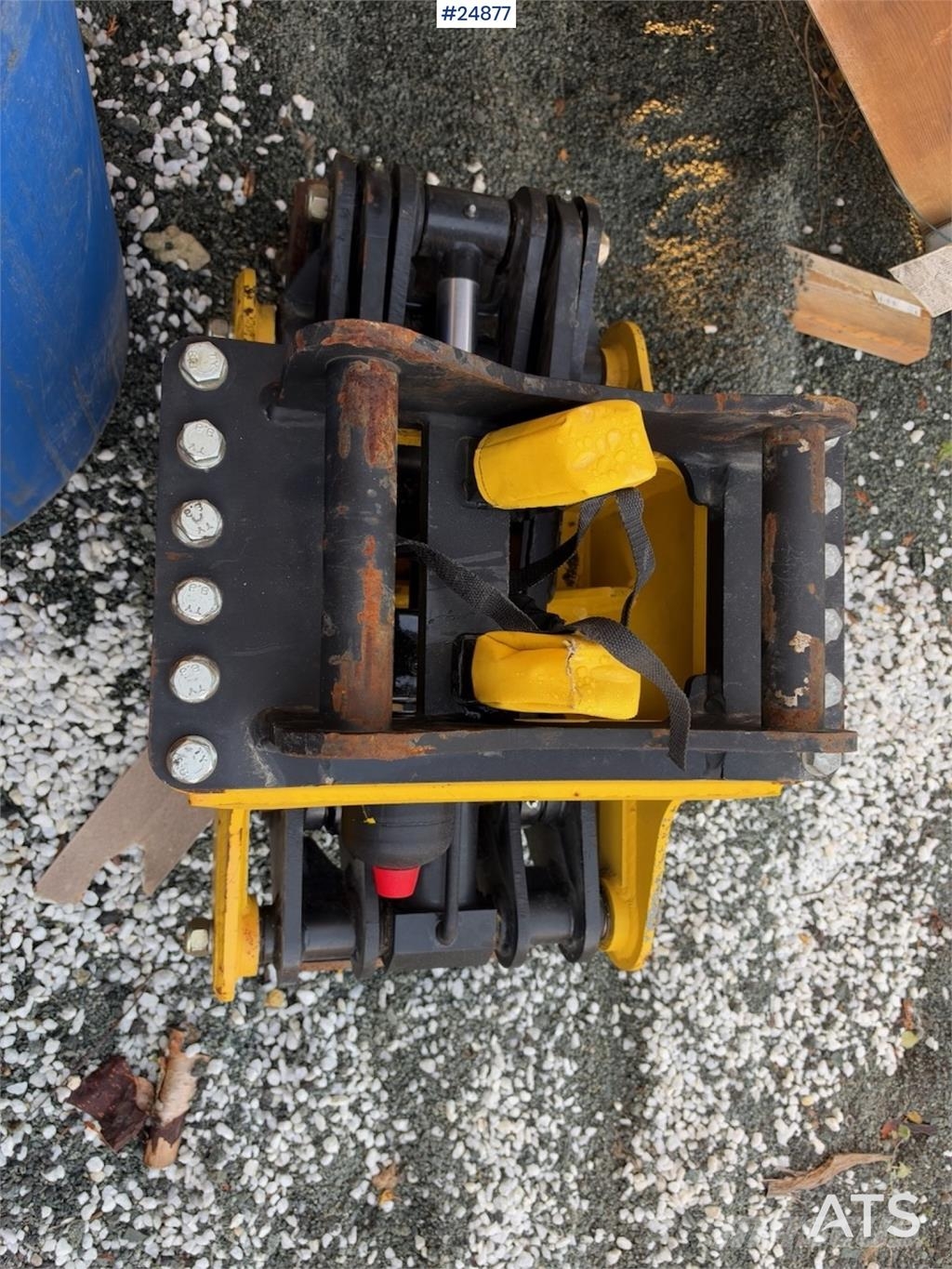 Engcon TG25HD Grapple with S40 hitch. Andre komponenter