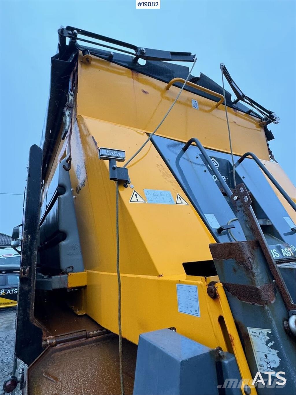 Epoke SH4902 combined sand and sheet spreader Transports- Citi