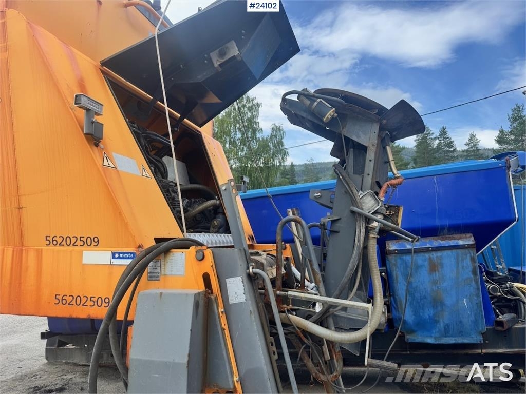 Epoke SH4902 Salt Spreader Transportation - Others