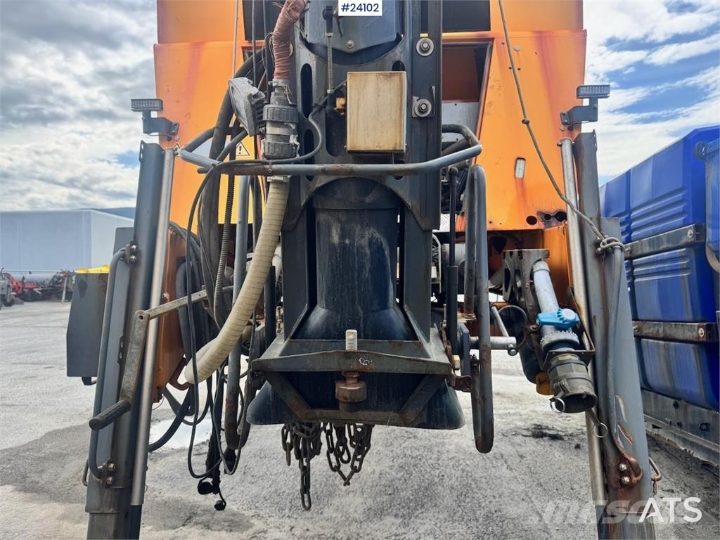 Epoke SH4902 Salt Spreader Transportation - Others