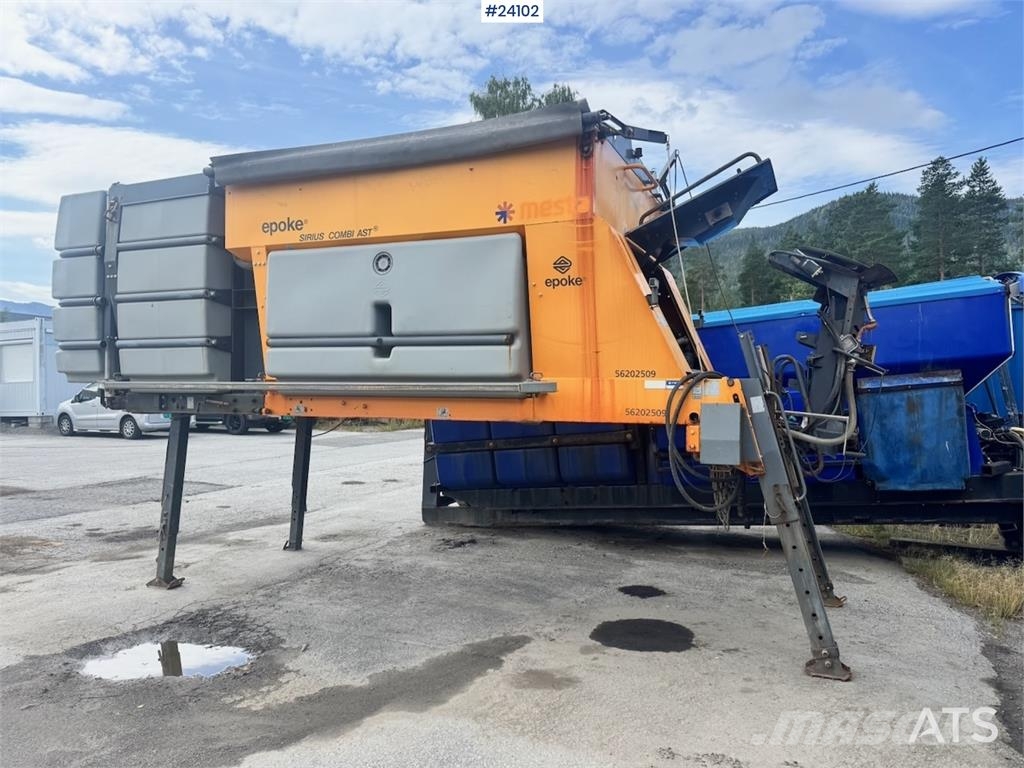 Epoke SH4902 Salt Spreader Transportation - Others