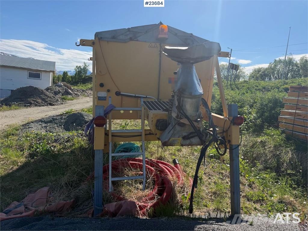 Falköping C-7 sand sprinklers Transport Sonstige