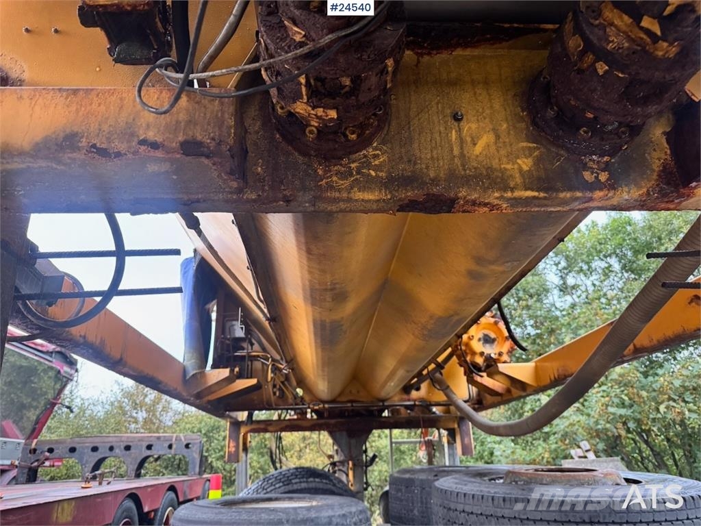 Falköping CLC-427 salt spreader – needs repair Wijngaardspuiten