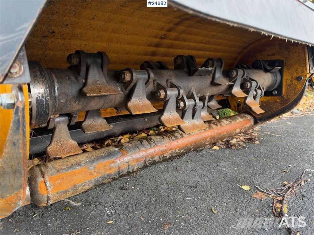 Femac DF6 Verge mower Häcksaxar