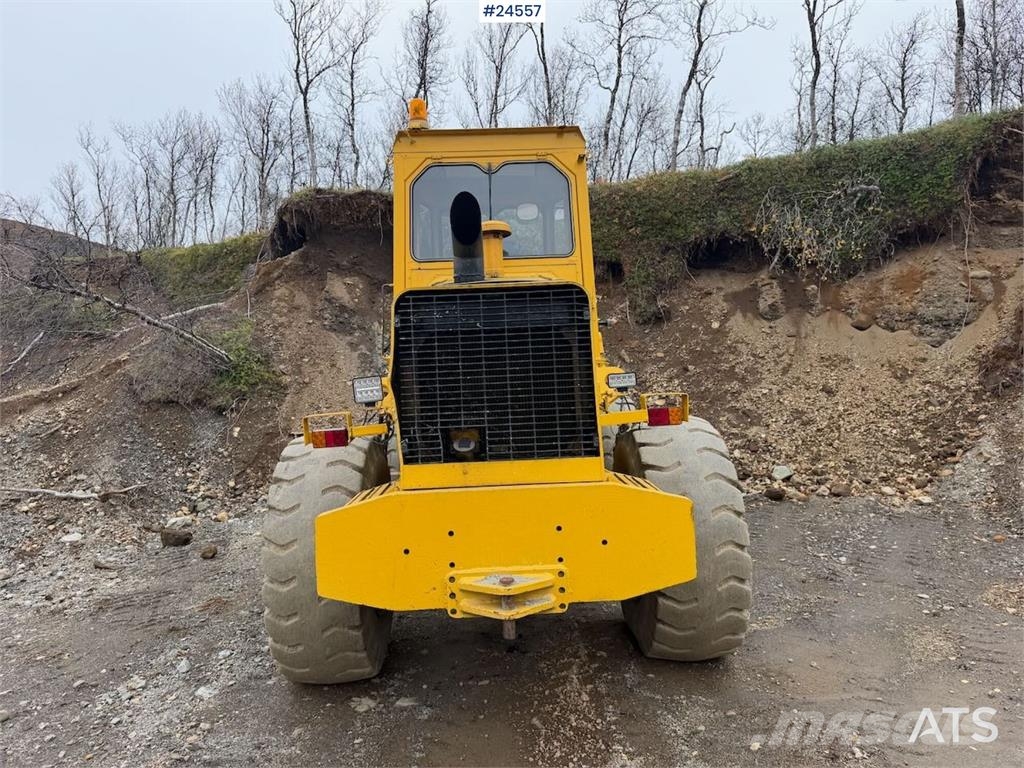 Fiat Allis 645-B Iekrāvēji uz riteņiem