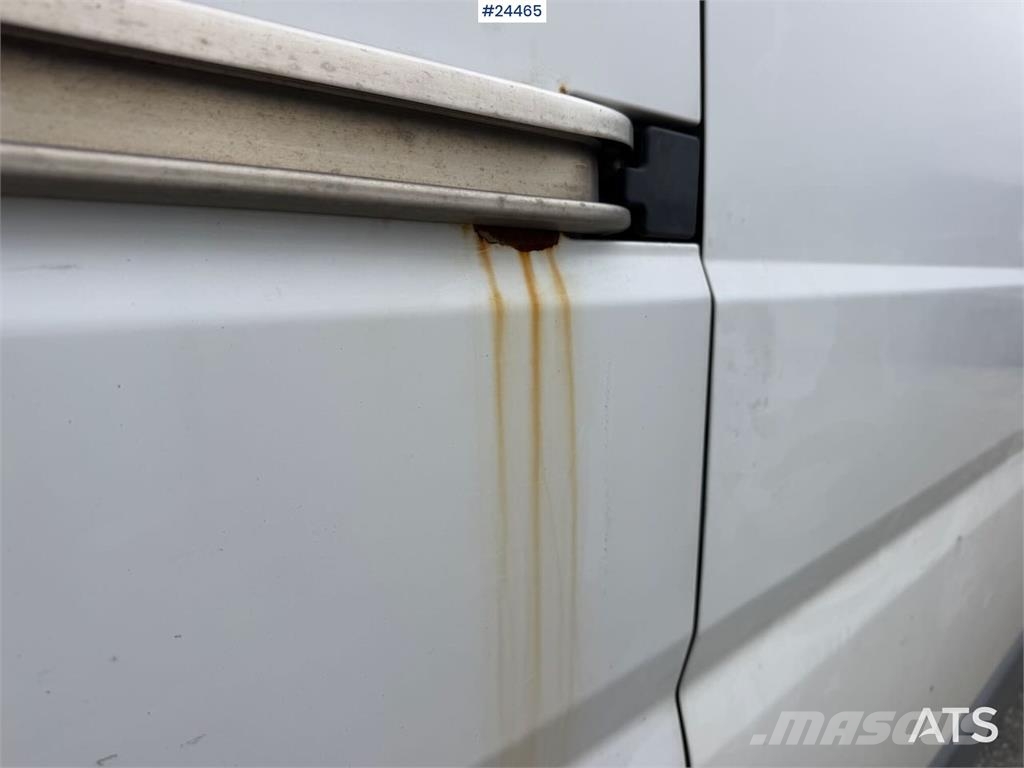 Fiat Ducato 4x2 refrigerated/frozen vehicle with engine شاحنة مقفلة
