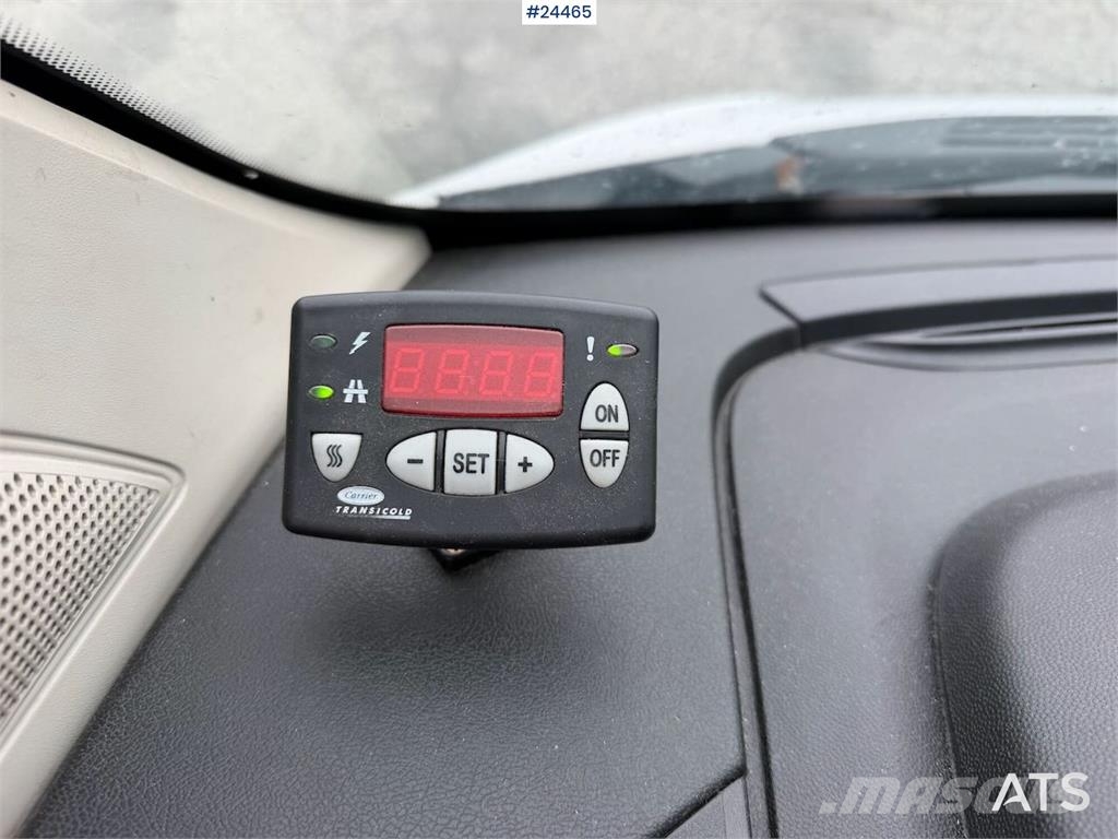 Fiat Ducato 4x2 refrigerated/frozen vehicle with engine شاحنة مقفلة