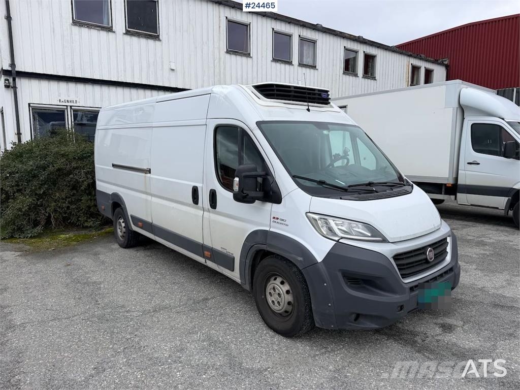 Fiat Ducato 4x2 refrigerated/frozen vehicle with engine شاحنة مقفلة