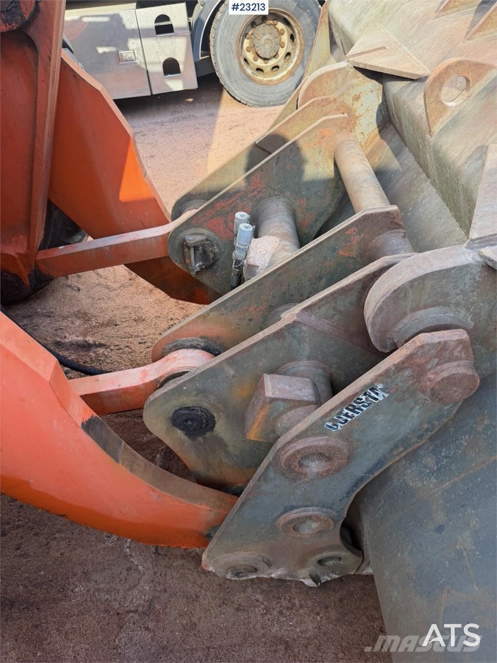 Fiat-Hitachi wheel loader with bucket Wielladers