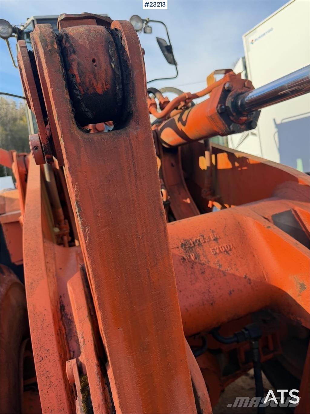 Fiat-Hitachi wheel loader with bucket Wielladers