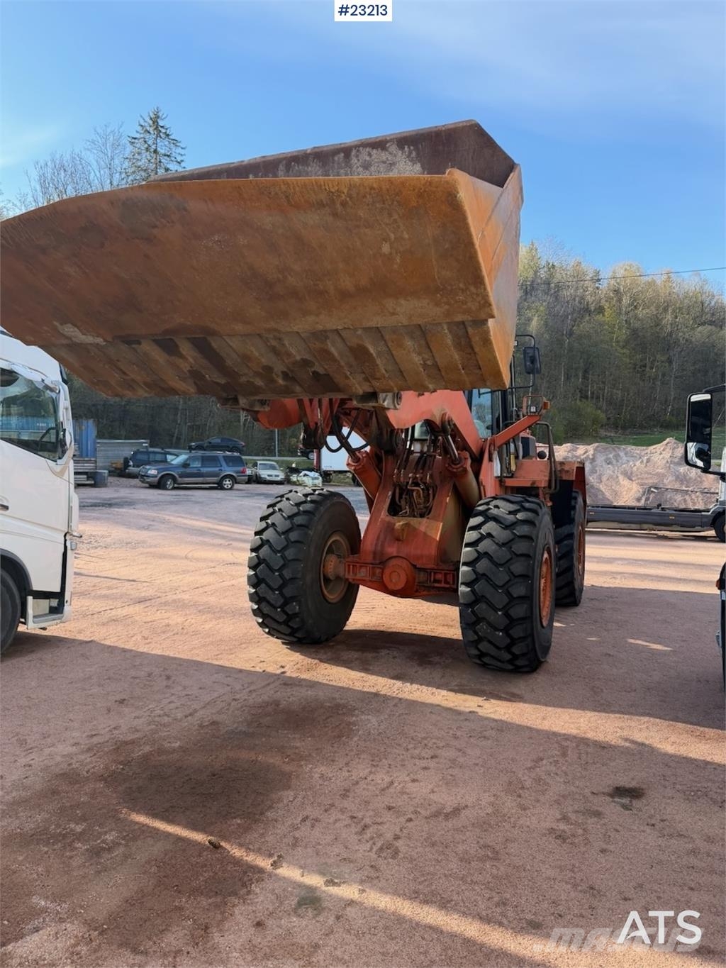 Fiat-Hitachi wheel loader with bucket Wielladers