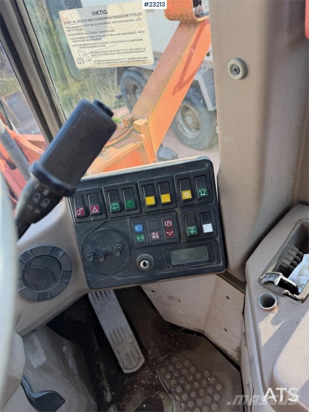 Fiat-Hitachi wheel loader with bucket Wielladers