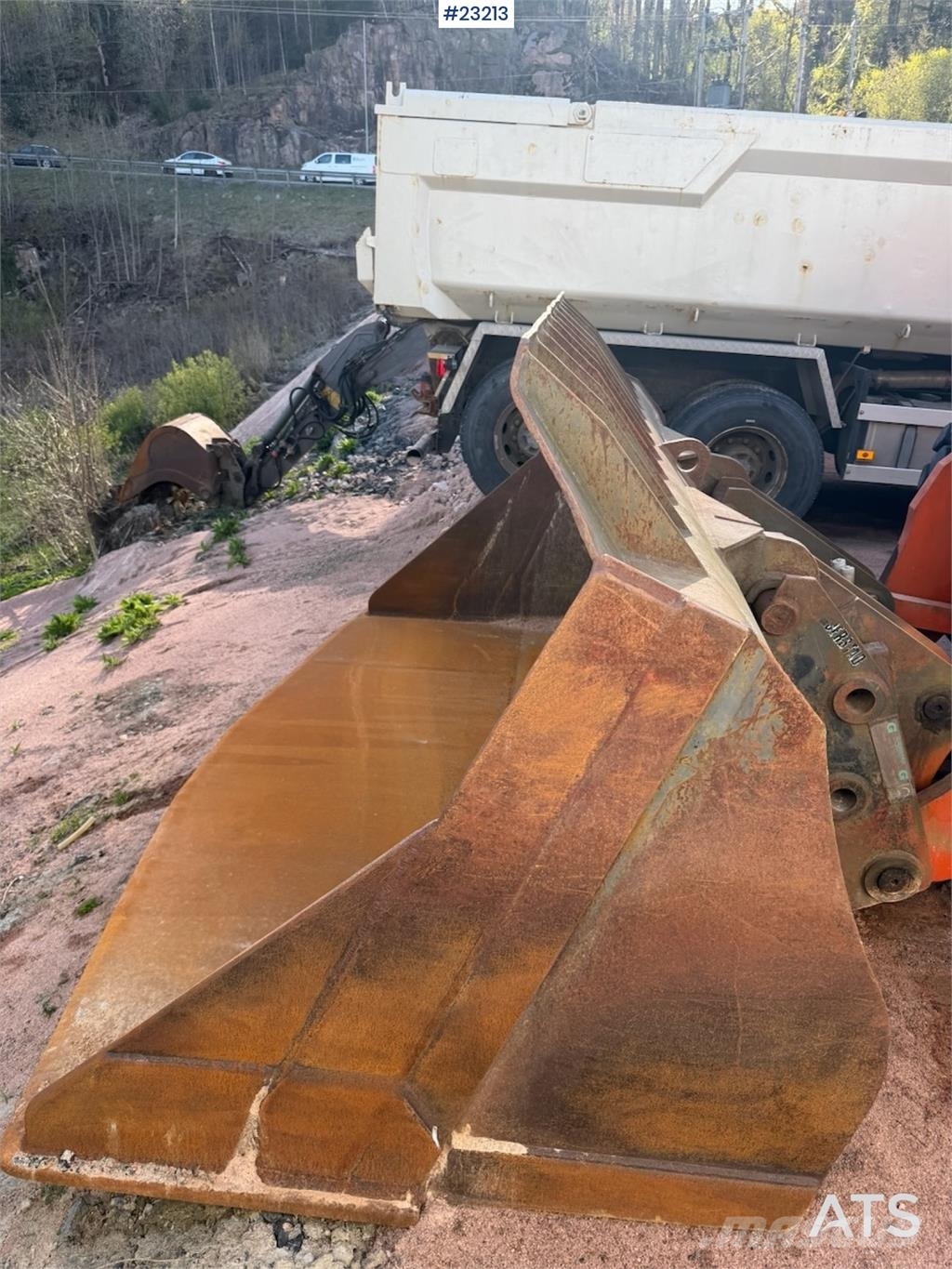 Fiat-Hitachi wheel loader with bucket Wielladers