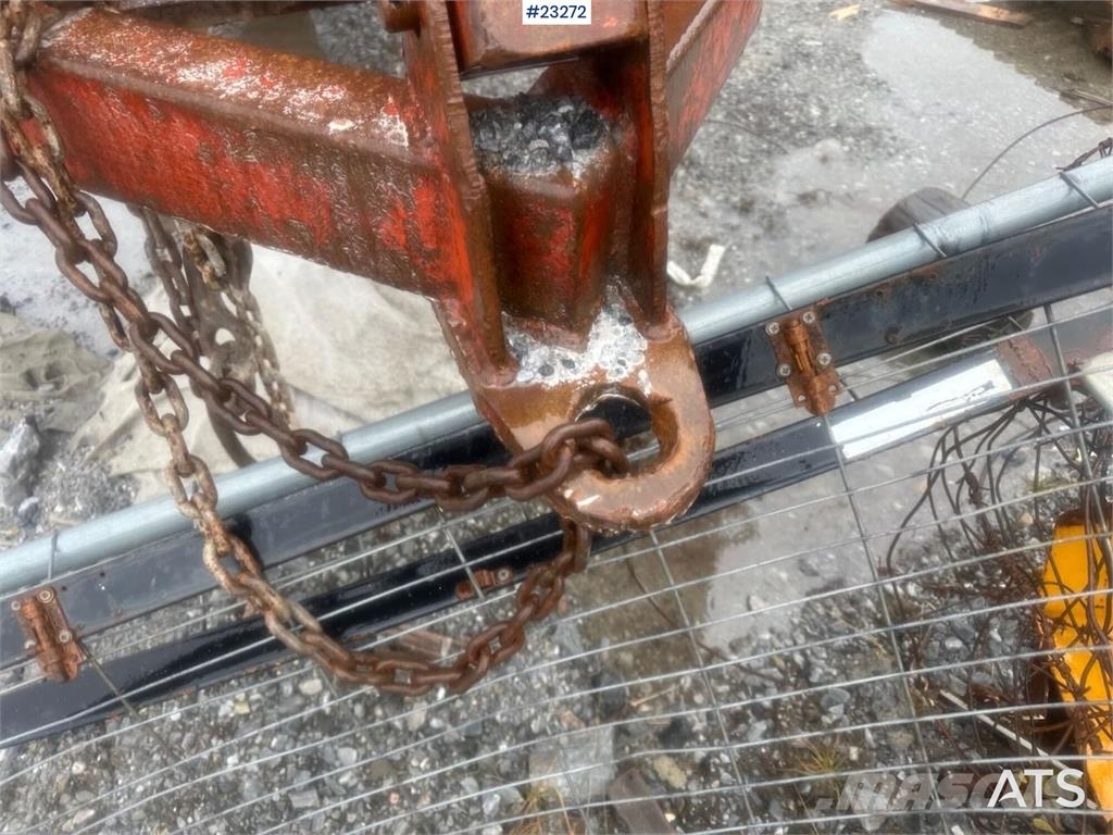 Finlay 312 C screener w/ tiller and small timer Sõelad