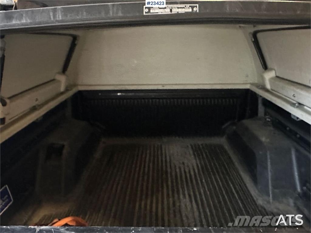 Ford Ranger 4x4 w/ two sets of tires Auto's