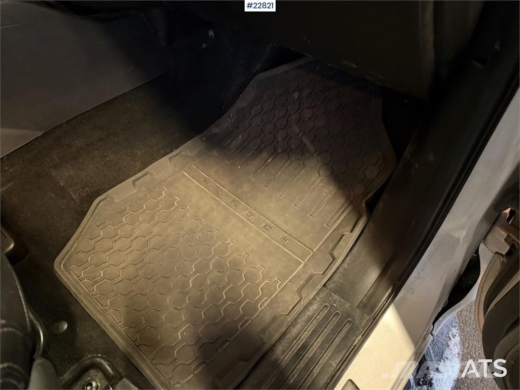 Ford Ranger Limited Double Cab Pickup 4x4 Furgões