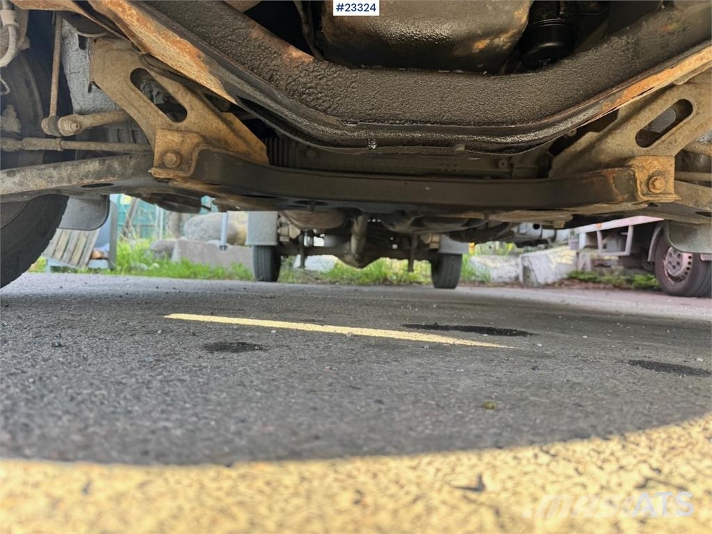 Ford Transit 8-pallet box truck – repair object Preču pārvadāšanas furgoni