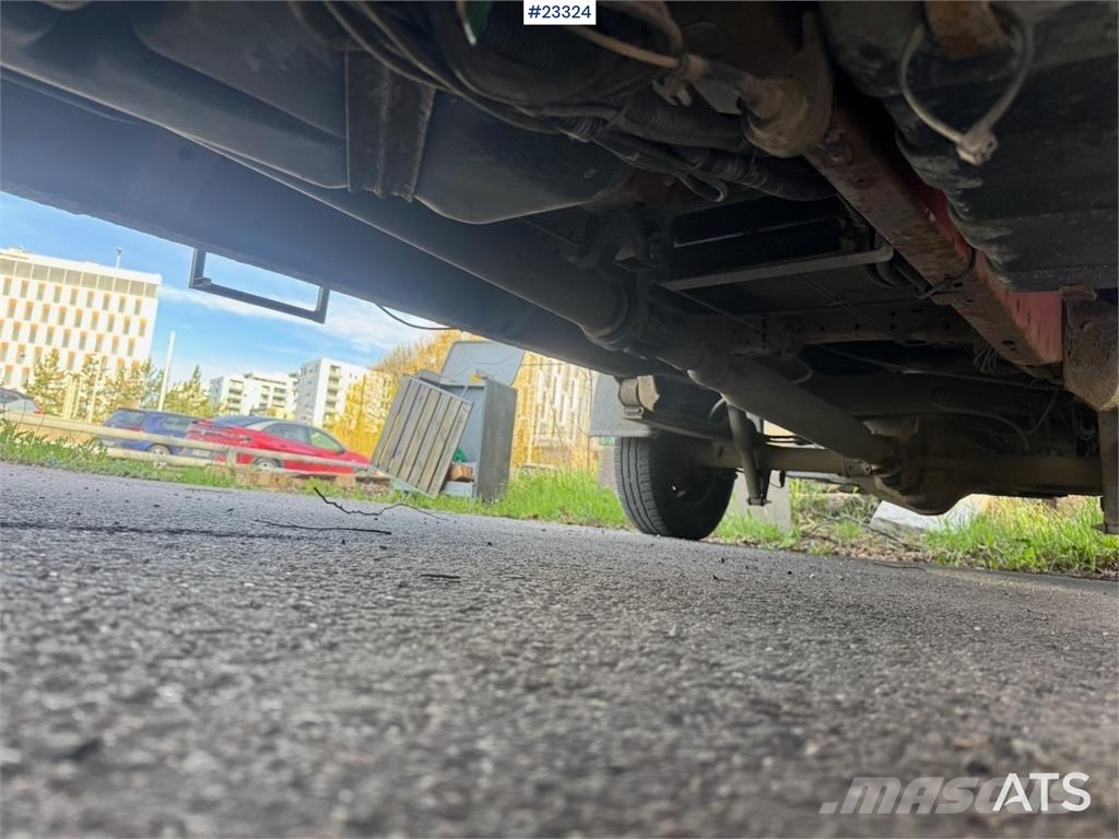 Ford Transit 8-pallet box truck – repair object Preču pārvadāšanas furgoni