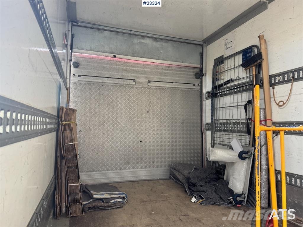 Ford Transit 8-pallet box truck – repair object Preču pārvadāšanas furgoni