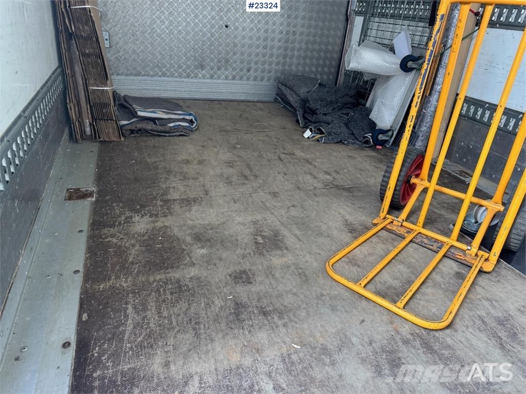 Ford Transit 8-pallet box truck – repair object Preču pārvadāšanas furgoni