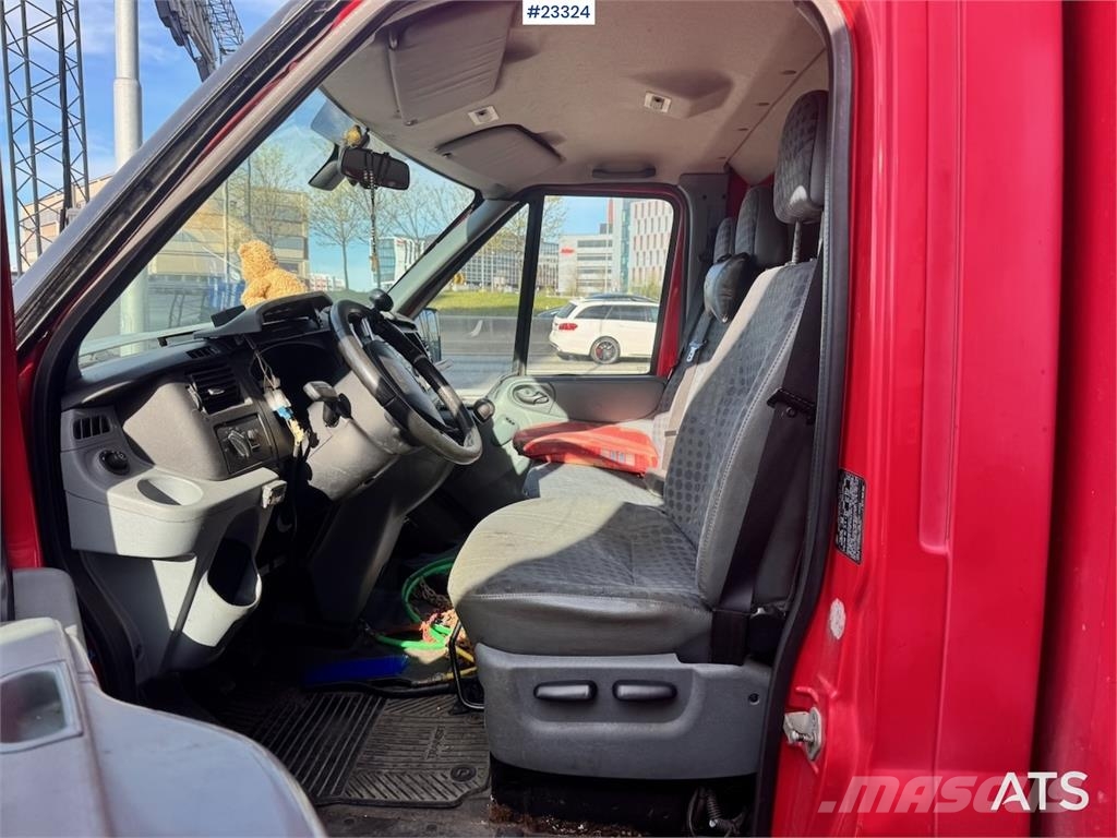 Ford Transit 8-pallet box truck – repair object Preču pārvadāšanas furgoni