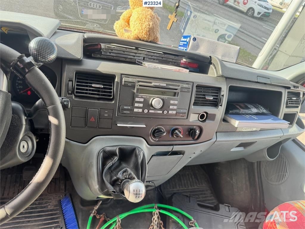 Ford Transit 8-pallet box truck – repair object Preču pārvadāšanas furgoni