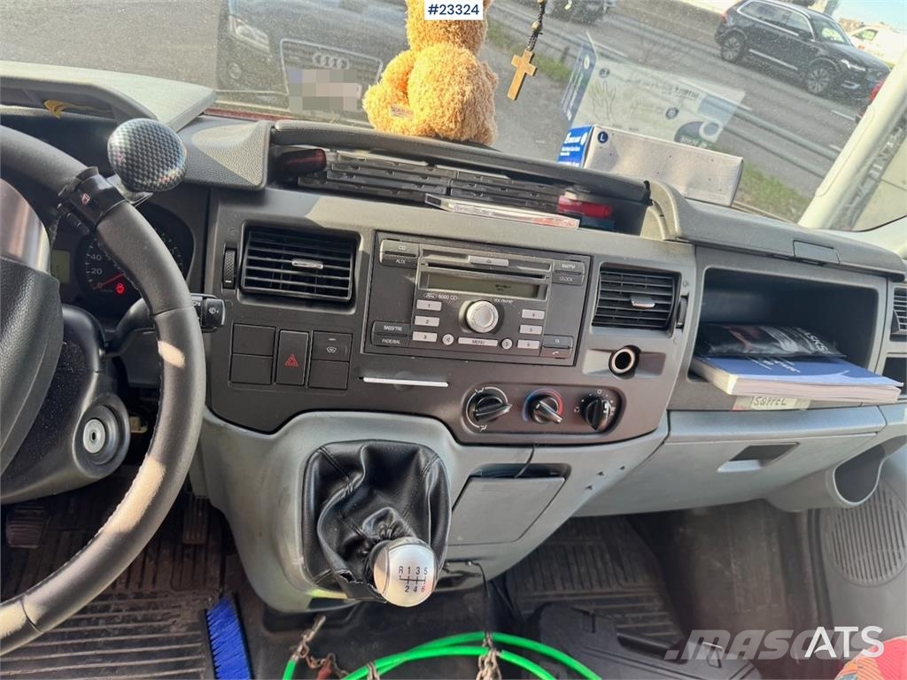 Ford Transit 8-pallet box truck – repair object Preču pārvadāšanas furgoni