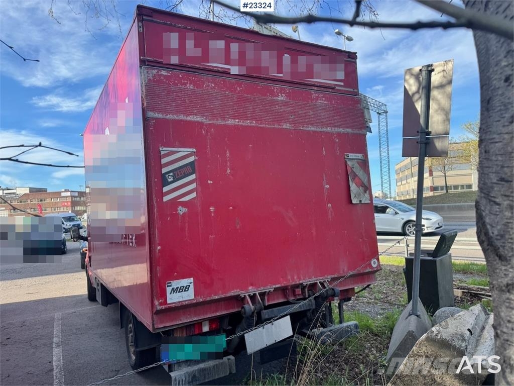 Ford Transit 8-pallet box truck – repair object Preču pārvadāšanas furgoni