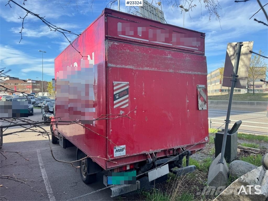 Ford Transit 8-pallet box truck – repair object Preču pārvadāšanas furgoni
