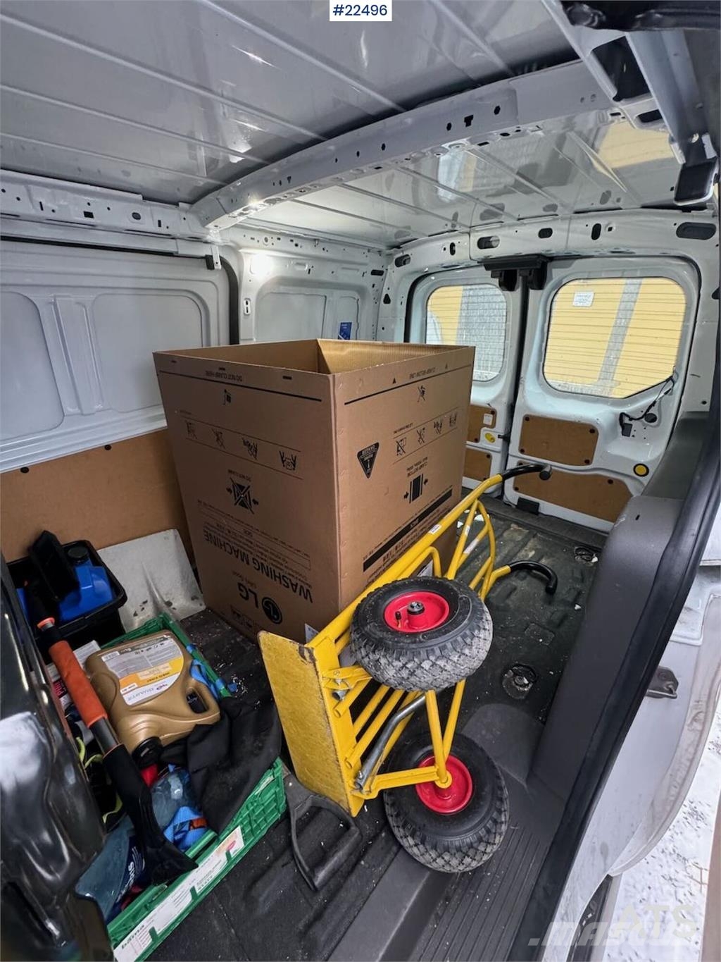 Ford Transit Connect panel van شاحنة مقفلة