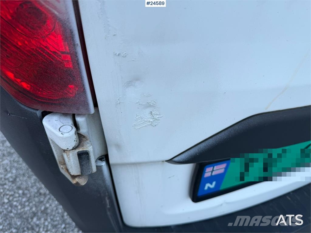 Ford Transit van Панельні фургони