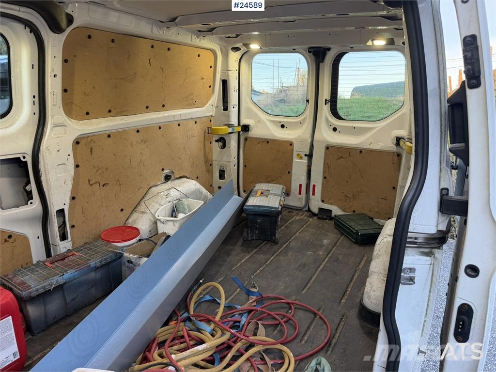 Ford Transit van Панельні фургони