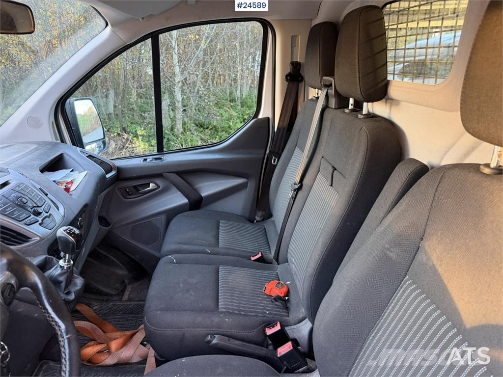 Ford Transit van Панельні фургони