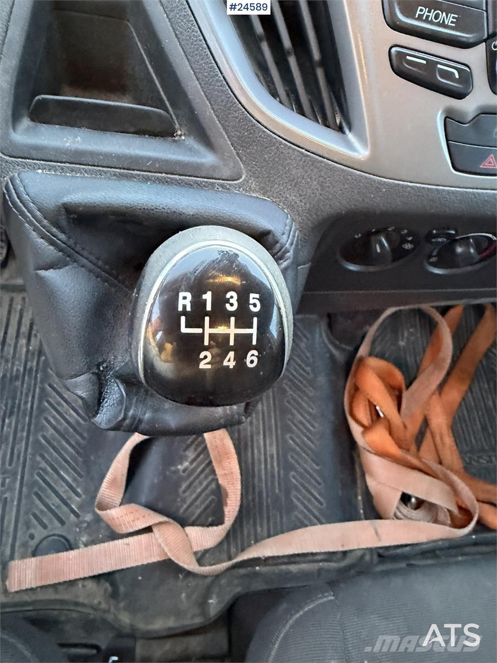 Ford Transit van Панельні фургони