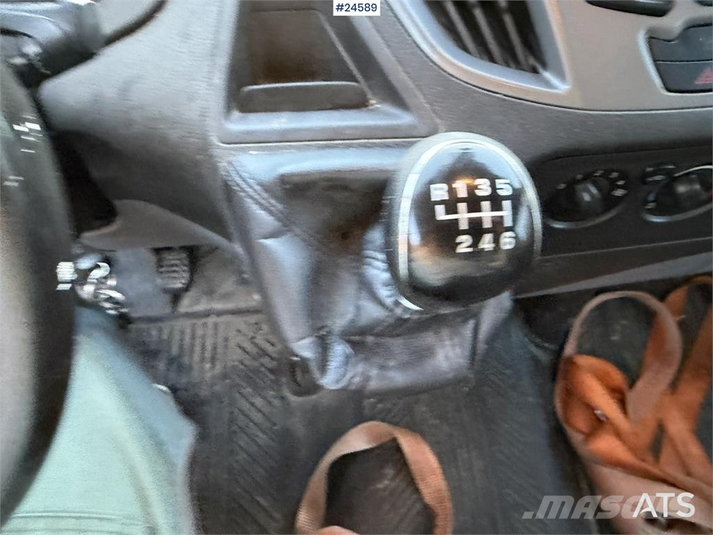 Ford Transit van Панельні фургони