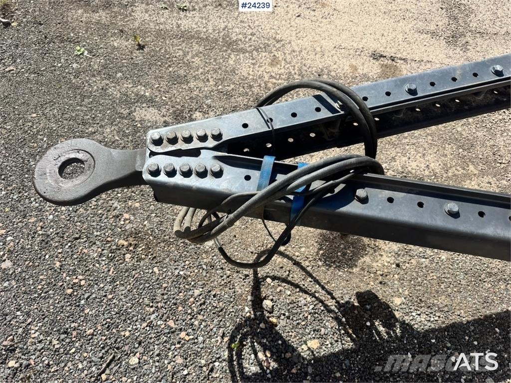 Forss-Parator Machine Trailer with Hydraulic Ramps لوادر منخفضة