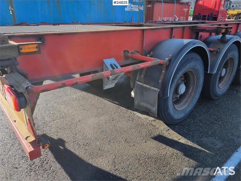 Fruehauf Container chassis for 20- and 40-Foot Containers Rimorchi portacontainer