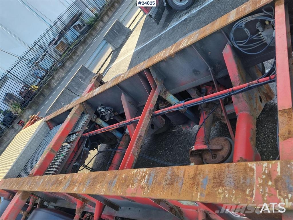 Fruehauf Container chassis for 20- and 40-Foot Containers Rimorchi portacontainer