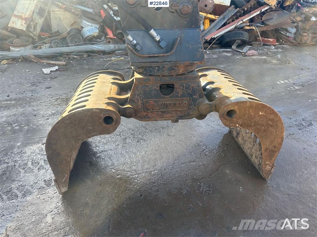 Fuchs MHL 320 S5 Material handler with grab. WATCH VIDEO Escavadeiras de rodas