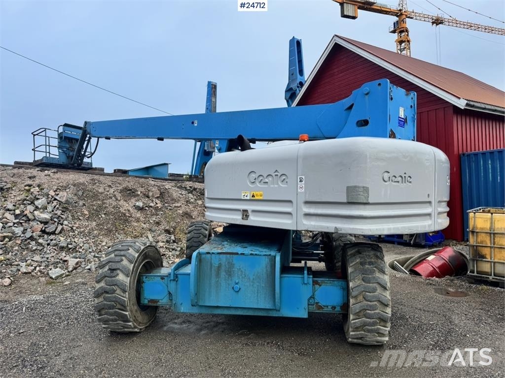Genie Bomlift Leddede bomlifter