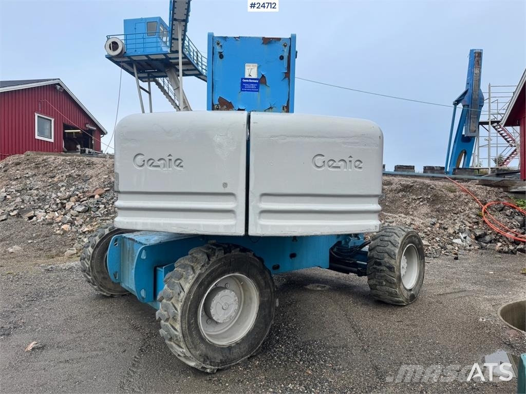 Genie Bomlift Leddede bomlifter