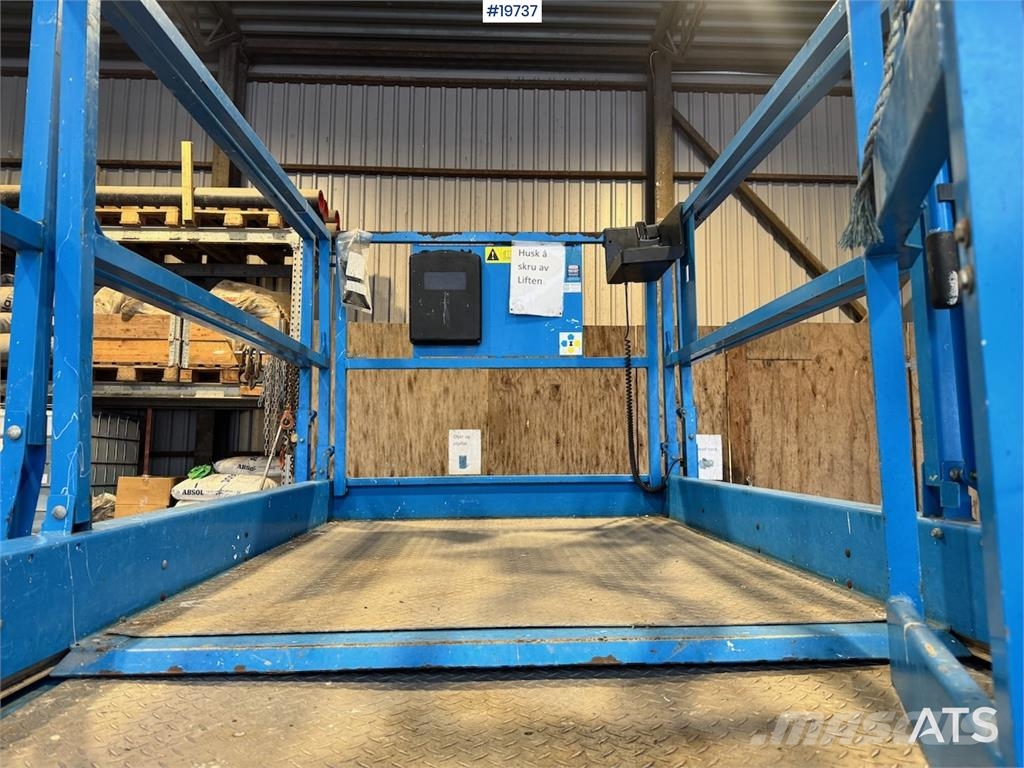 Genie GS3268 Scissor Lift. 1010 hours! Ostali kranovi i platforme