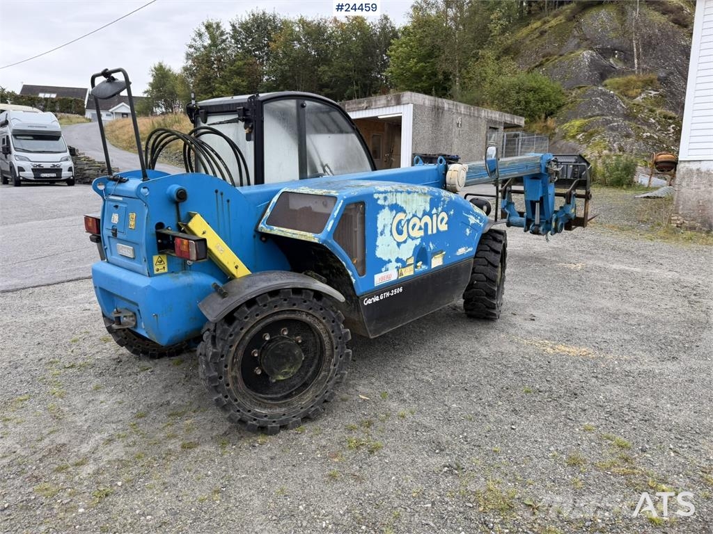 Genie GTH-2506 telescopic handler supplied with a bucket Teleskophjullastere