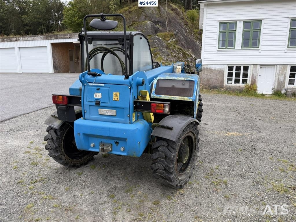 Genie GTH-2506 telescopic handler supplied with a bucket Teleskophjullastere