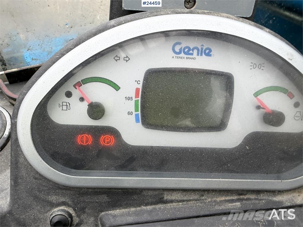 Genie GTH-2506 telescopic handler supplied with a bucket Teleskophjullastere