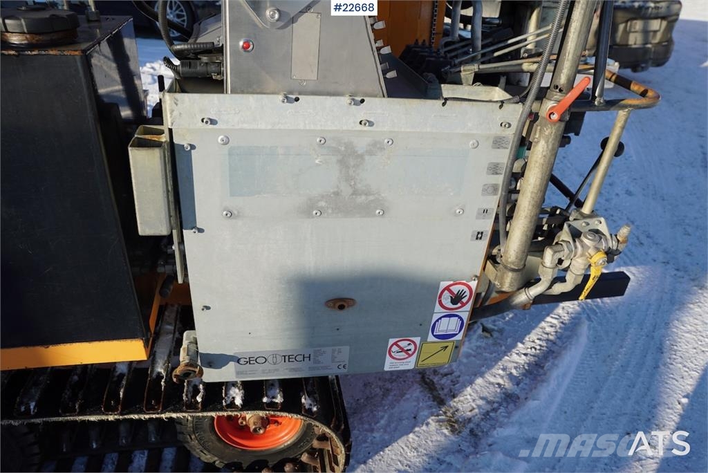 Geotech 504 Georigg med skjær Апаратура за повърхностна редова сеидба