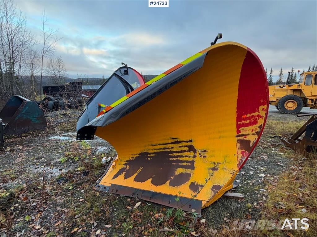  GMI HA-290 Pointed snow plough محاريث