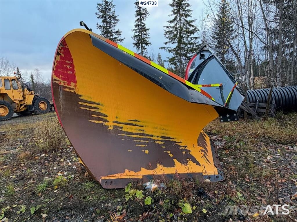  GMI HA-290 Pointed snow plough محاريث